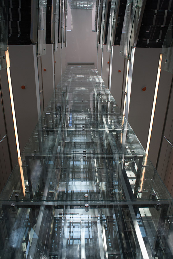 стеклянные лифты